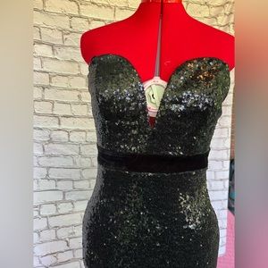 Strapless Sequin Windsor Gown -Size SM